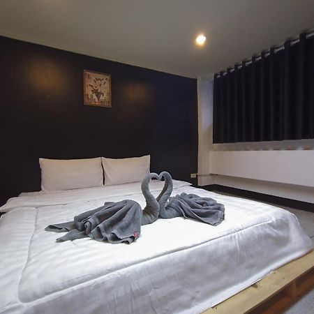 Frente Chiang Mai Hotell Rum bild